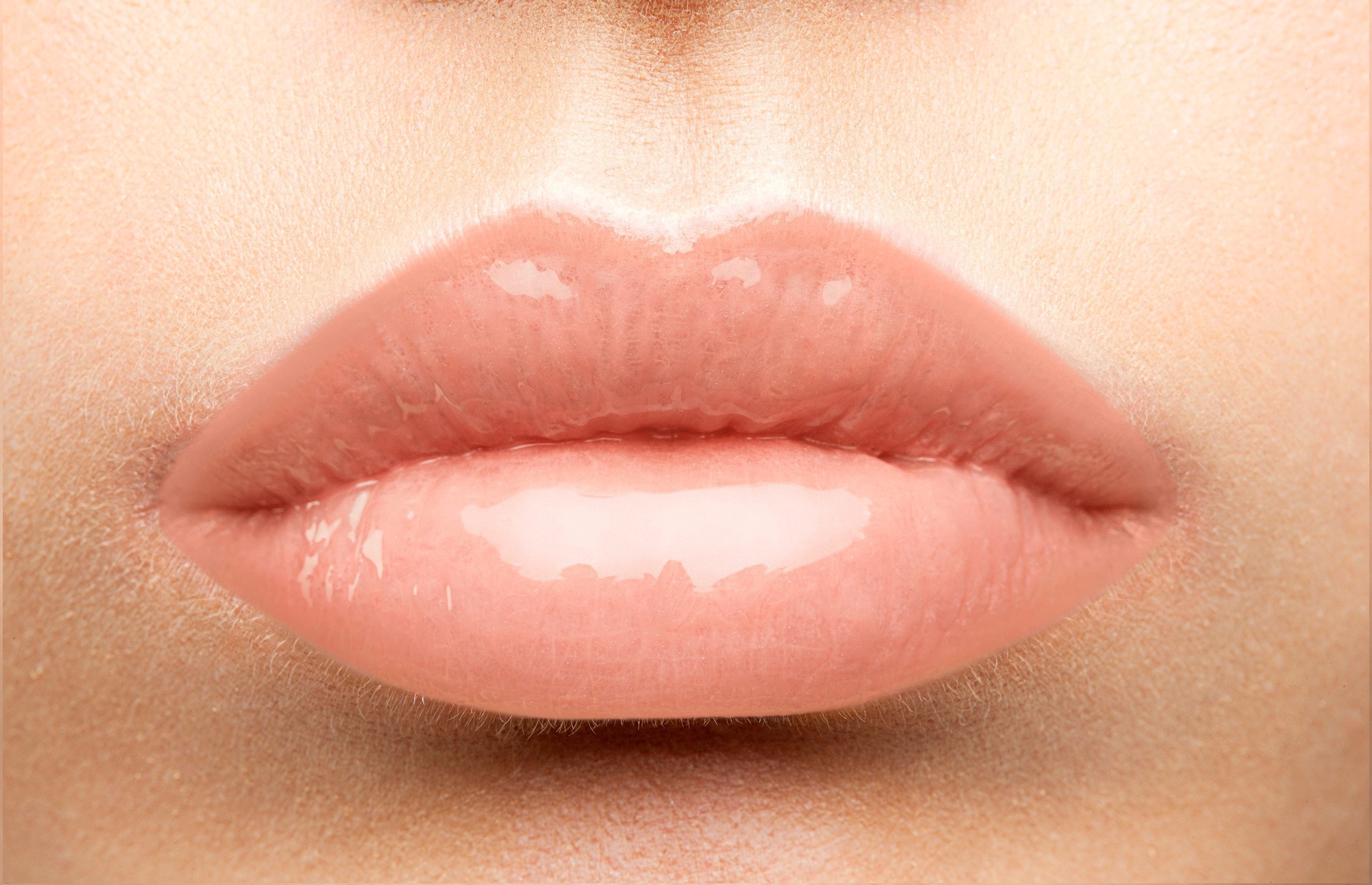 peach c lip gloss  Skin Cupid Fortified with Vitamin E (Tocopherol) UOMA Beauty Floss Gloss -